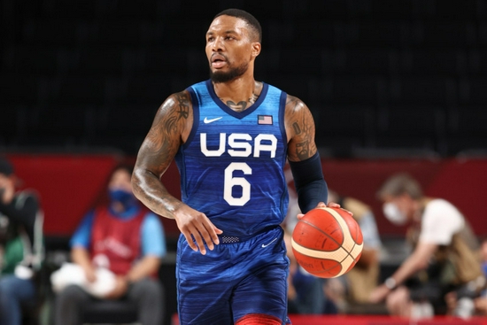 有压迫性的 有压迫性的